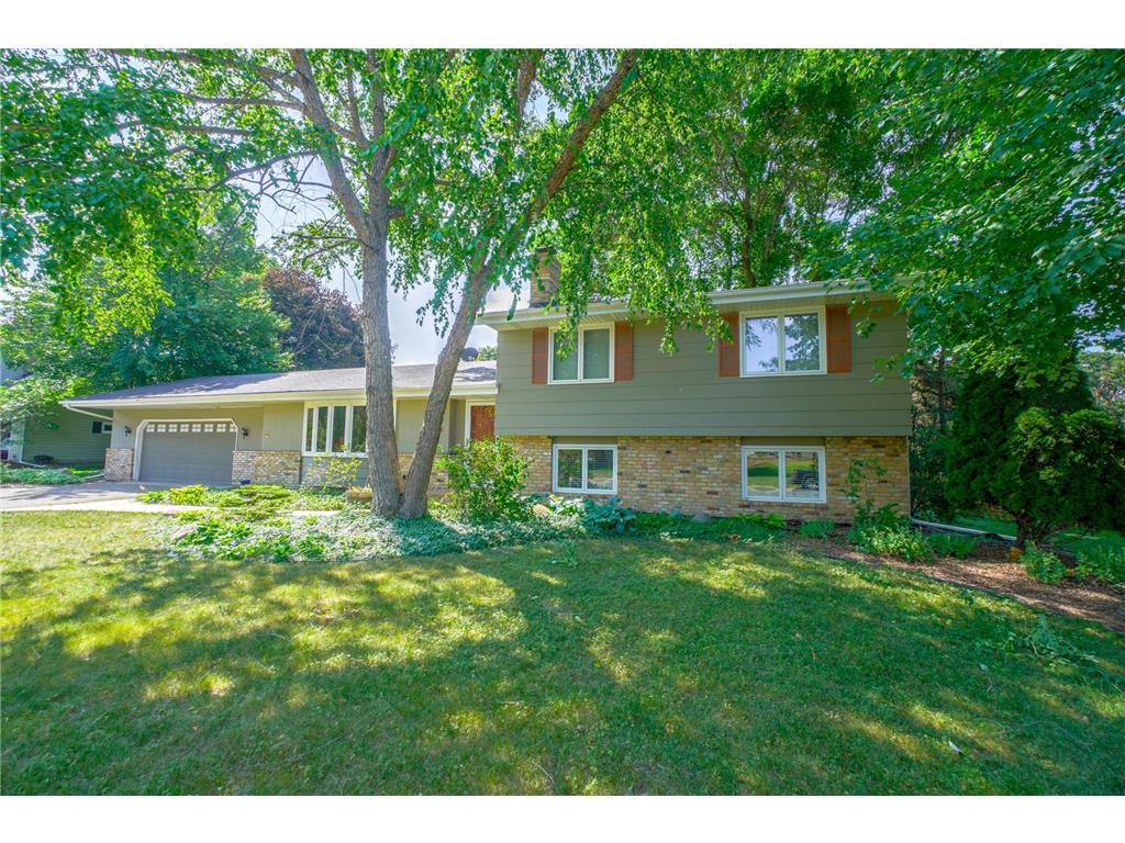 902 Cheri Lane, Mendota Heights, MN, 55120 MLS 6405530 Edina Realty