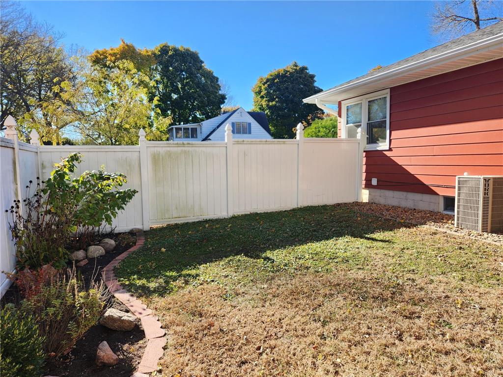 902 Clausen Avenue Albert Lea MN 56007 6812998 image12