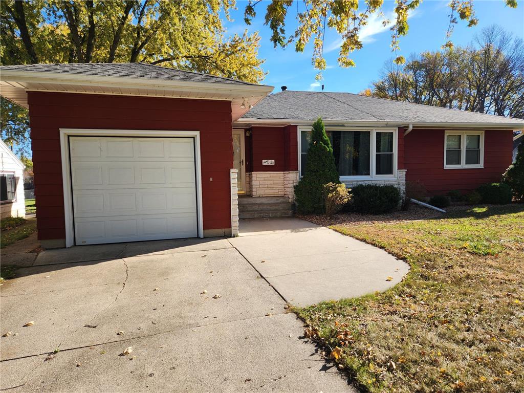 902 Clausen Avenue Albert Lea MN 56007 6812998 image3