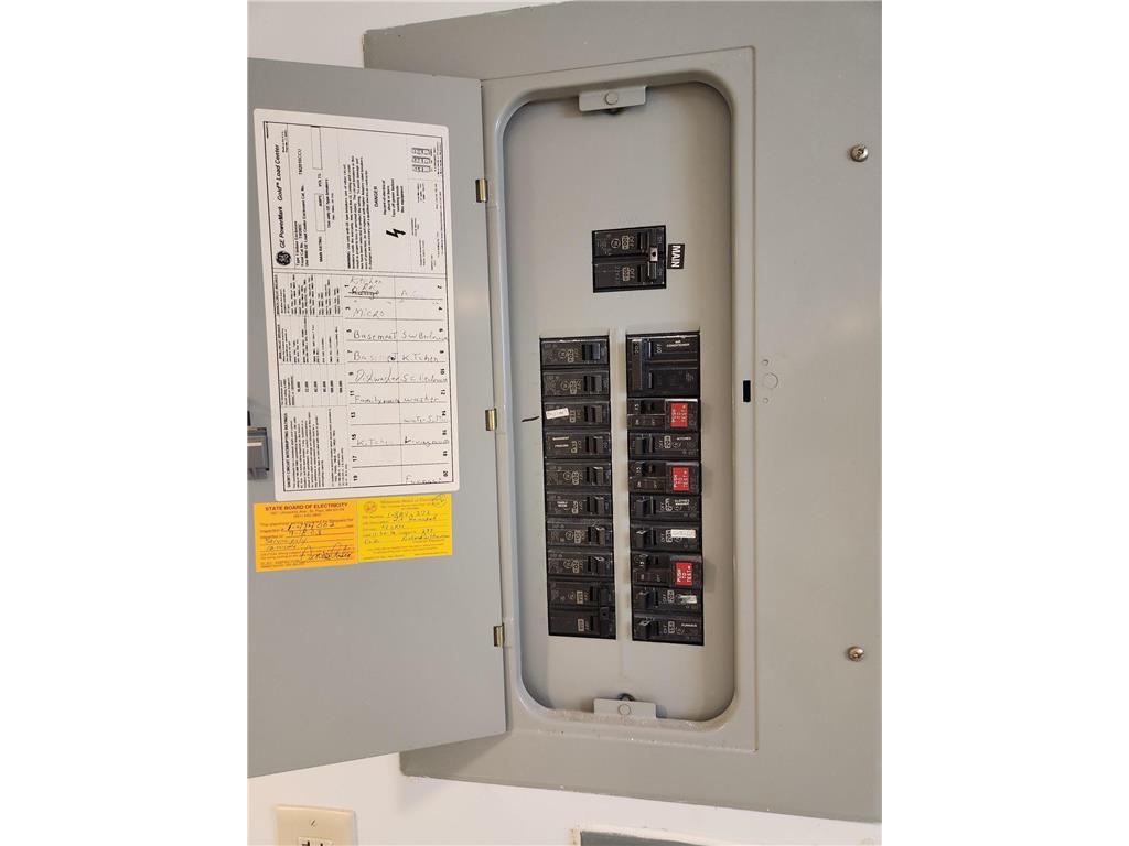 902 Clausen Avenue Albert Lea MN 56007 6812998 image48