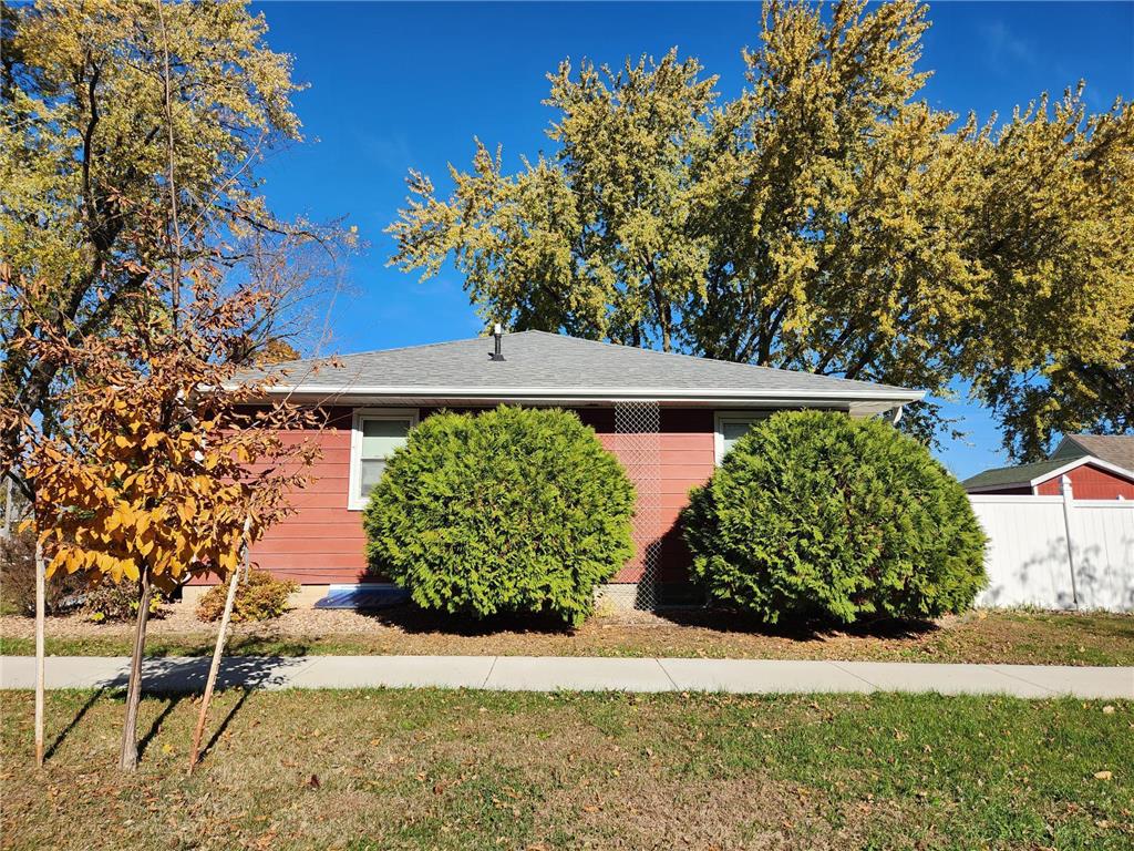 902 Clausen Avenue Albert Lea MN 56007 6812998 image6