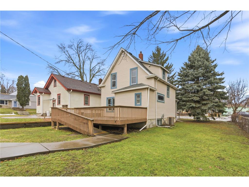 902 Dodd Road West Saint Paul MN 55118 7018896 image1