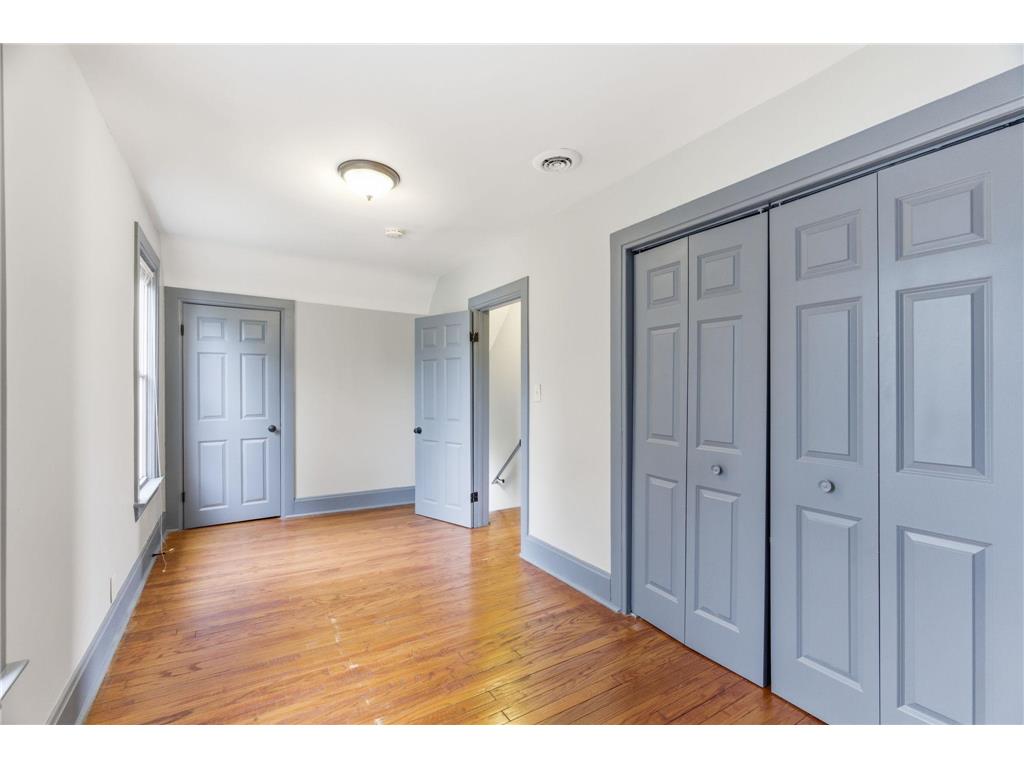 902 Dodd Road West Saint Paul MN 55118 7018896 image21