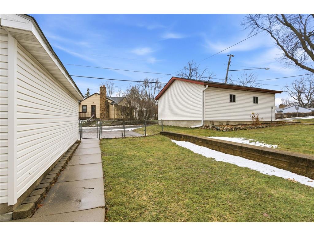 902 Dodd Road West Saint Paul MN 55118 7018896 image33