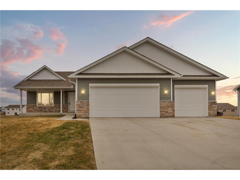 902 Emily Court NE Montgomery MN 56069 7042686 image1