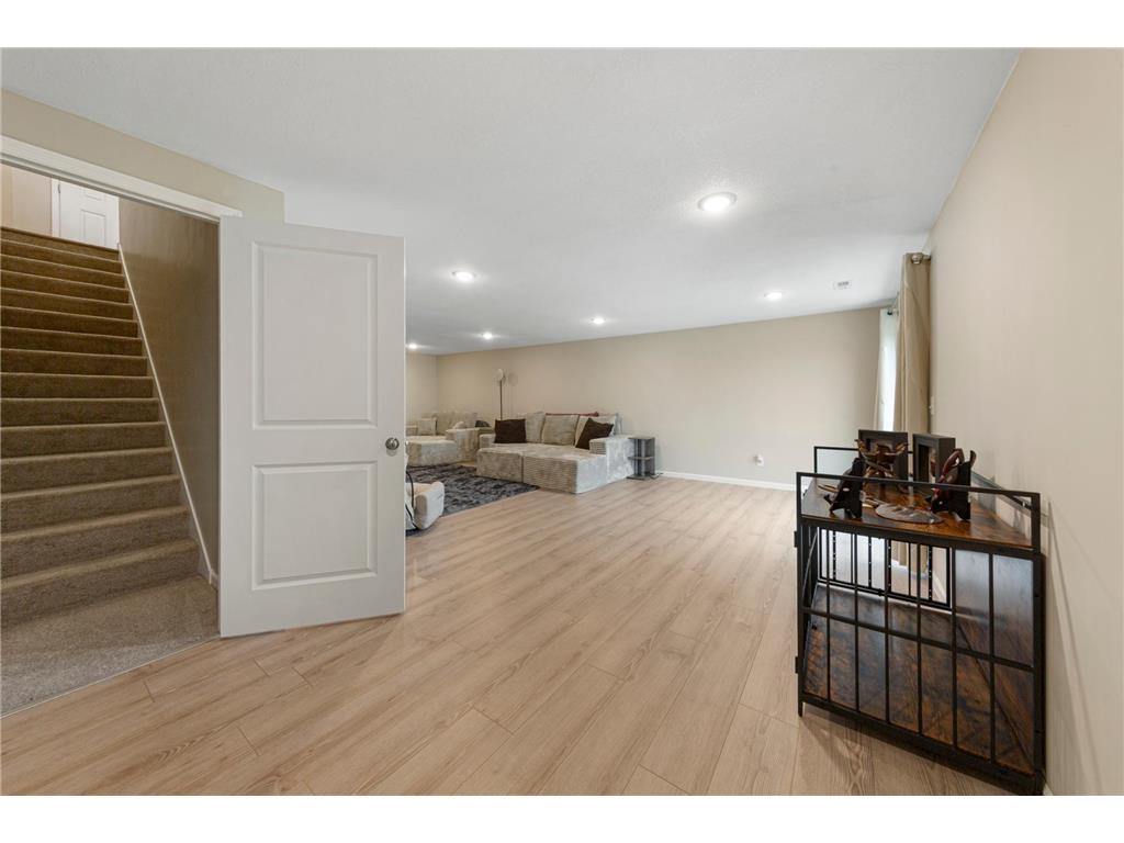 902 Emily Court NE Montgomery MN 56069 7042686 image22