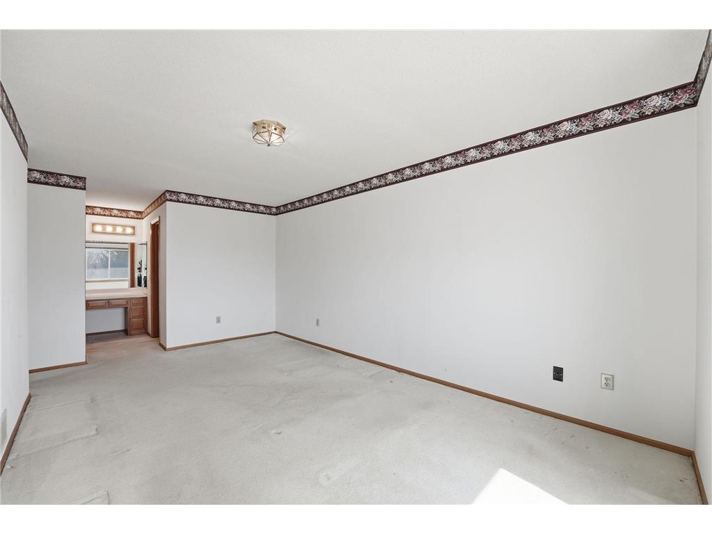 902 Evergreen Drive Burnsville MN 55337 7035237 image17
