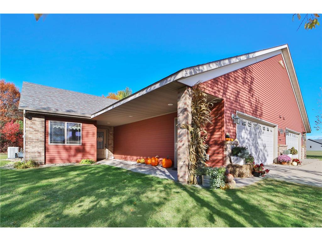 902 Meadow Lark Lane Long Prairie MN 56347 6806995 image1