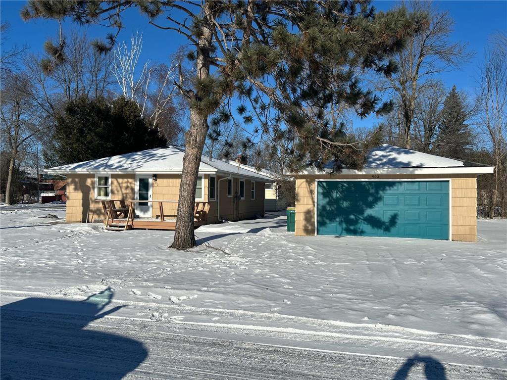 902 NE 2nd Avenue Grand Rapids MN 55744 7003289 image1