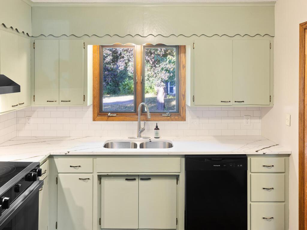 9020 Blaisdell Avenue S Bloomington MN 55420 6803576 image13