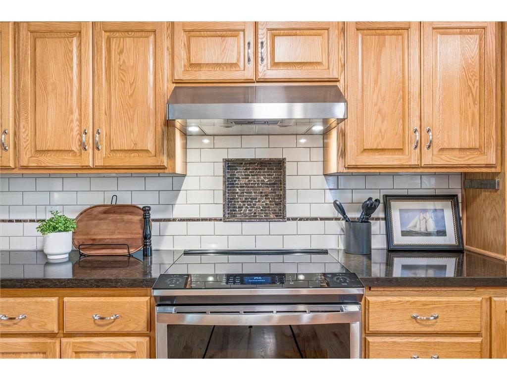 9020 Parkside Drive Woodbury MN 55125 7029341 image13