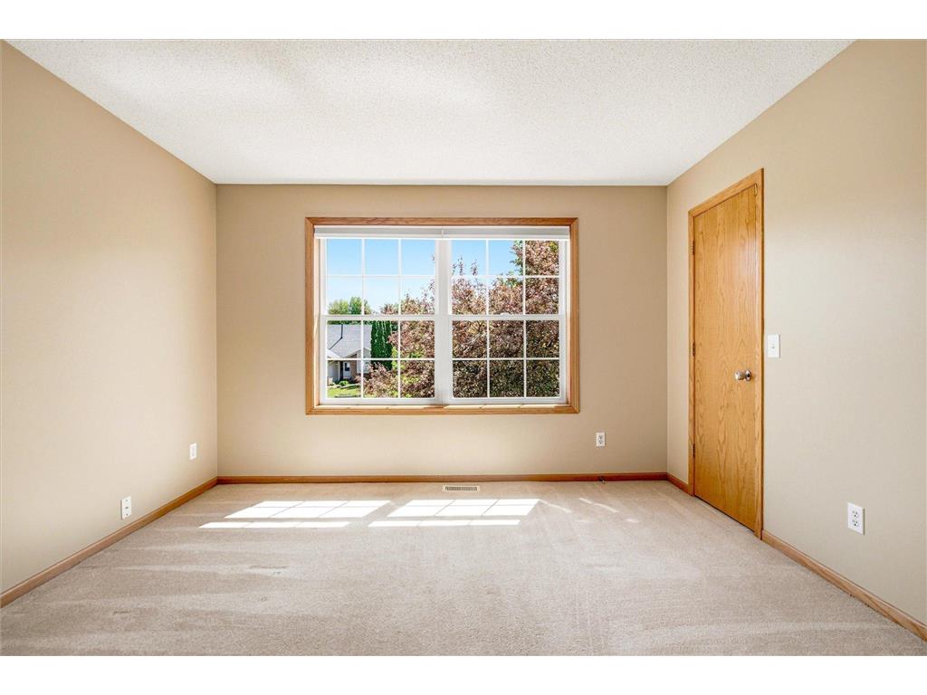 9020 Parkside Drive Woodbury MN 55125 7029341 image32