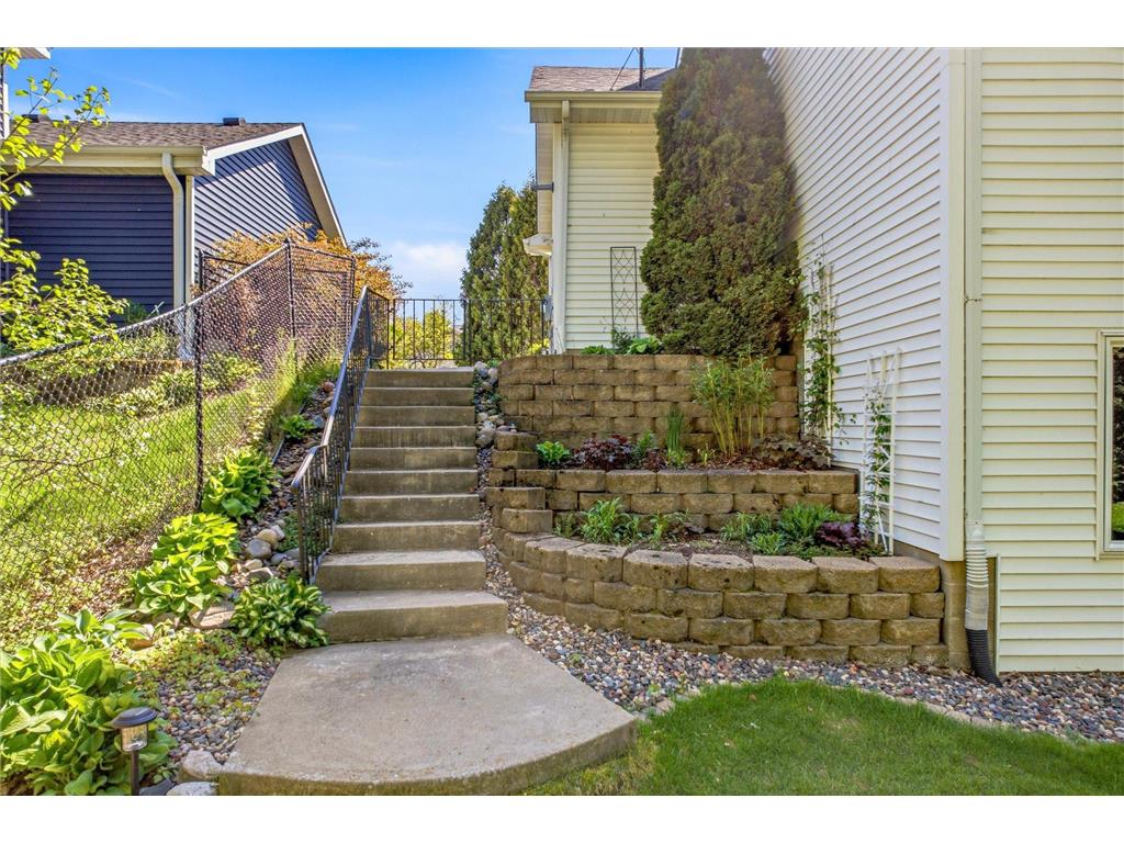 9020 Parkside Drive Woodbury MN 55125 7029341 image6