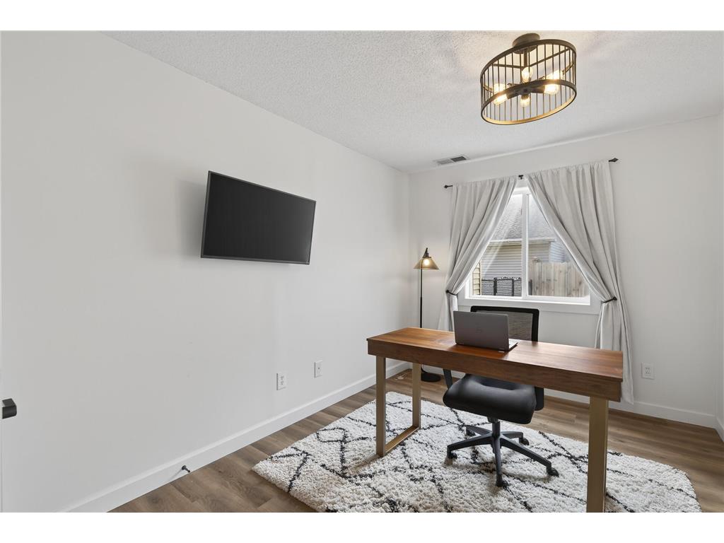 9020 Tamarack Lane Rockford MN 55373 7008619 image16