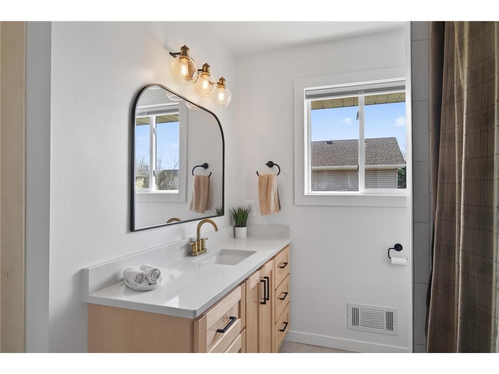 9020 Tamarack Lane Rockford MN 55373 7008619 image22