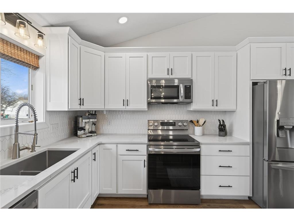 9020 Tamarack Lane Rockford MN 55373 7008619 image7