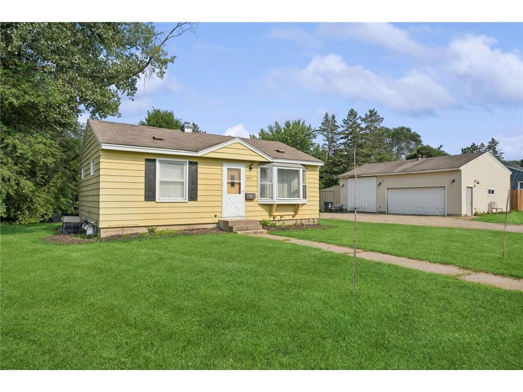 9021 Columbus Avenue S Bloomington MN 55420 6579980 image1