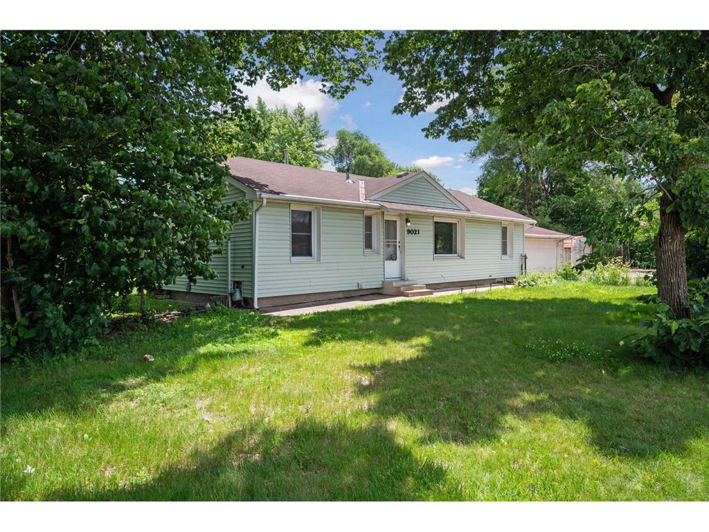 9021 Portland Avenue S Bloomington MN 55420 6747841 image1