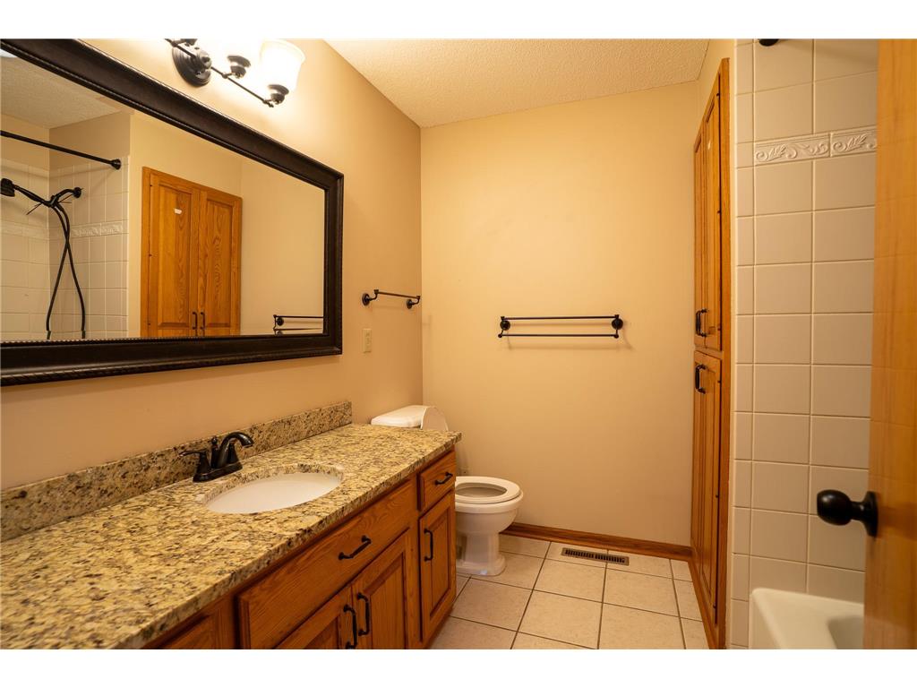 9023 Nantwick Ridge Brooklyn Park MN 55443 7072704 image15