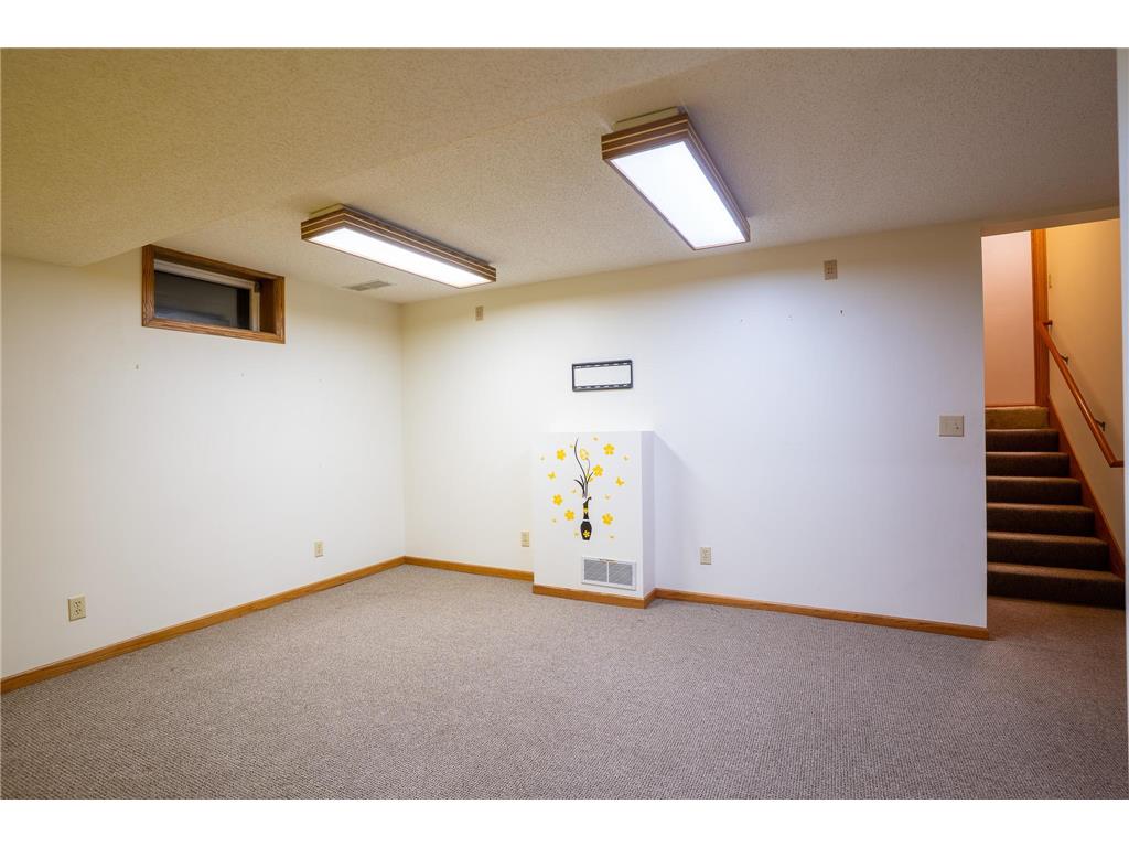 9023 Nantwick Ridge Brooklyn Park MN 55443 7072704 image22