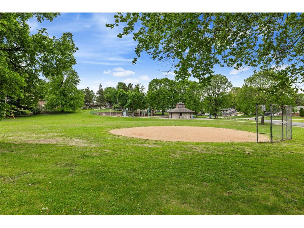 9024 47 1/2 Avenue N New Hope MN 55428 7077625 image21