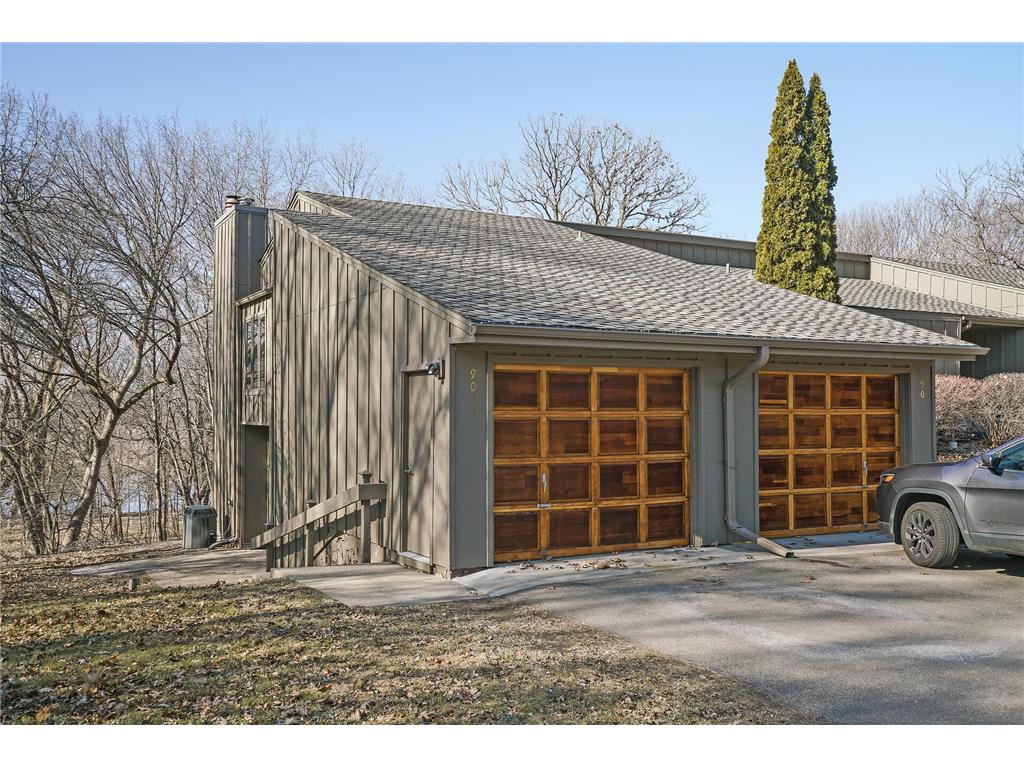 9024 Neill Lake Road Eden Prairie MN 55347 6491400 image1