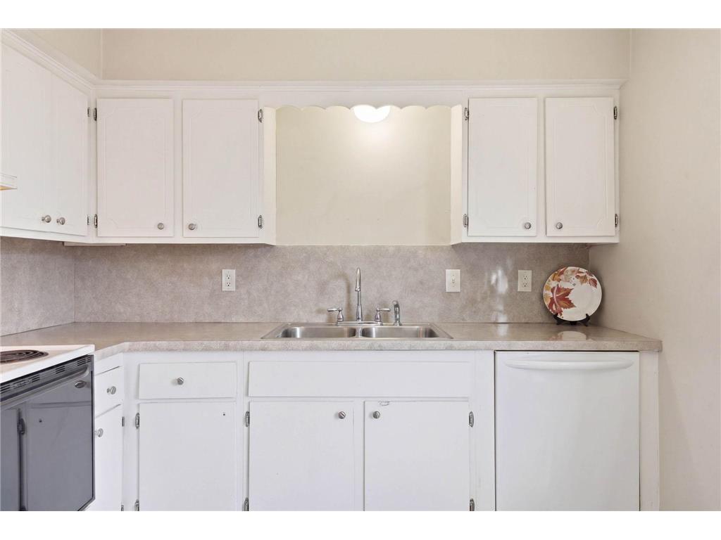 9029 18th Avenue S Bloomington MN 55425 7069661 image9