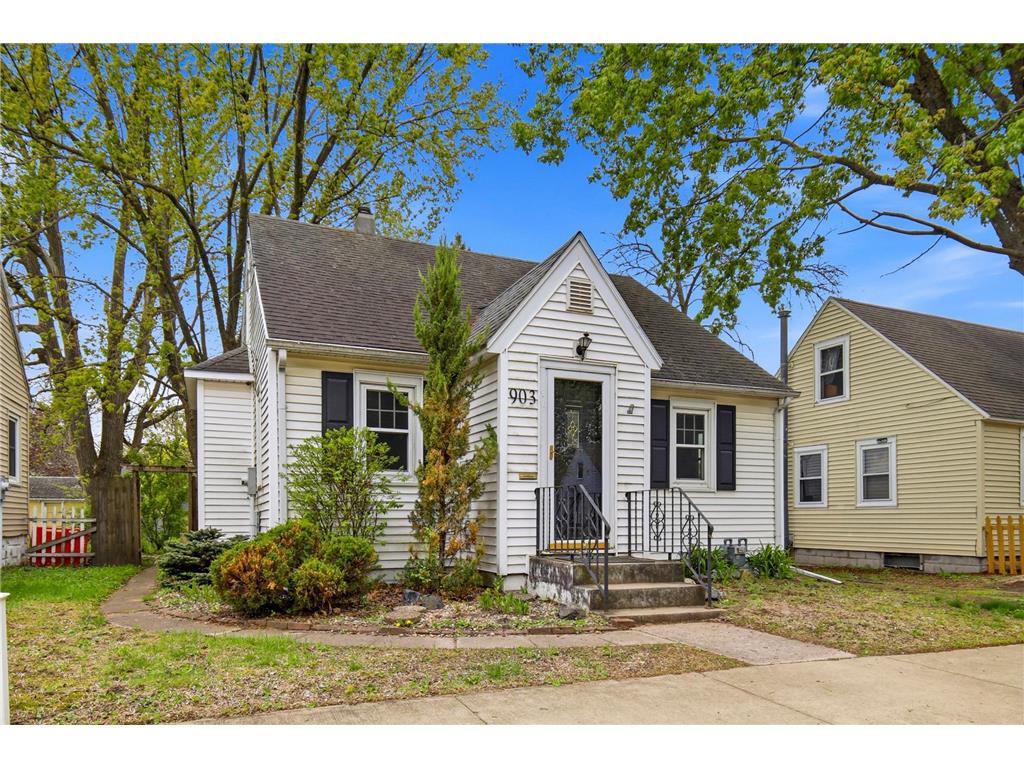 903 11th Avenue SW Austin MN 55912 7068300 image1