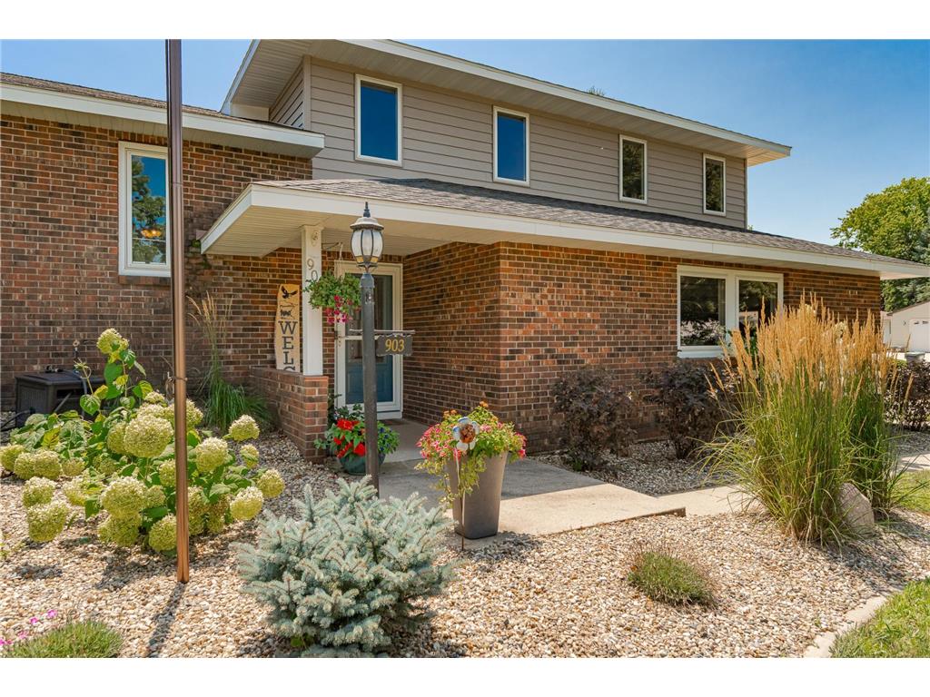 903 19th Avenue SW Austin MN 55912 6762893 image1