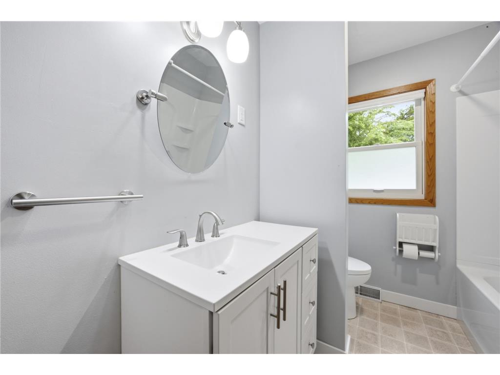 903 19th Street N Moorhead MN 56560 7095435 image21