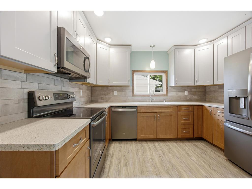 903 19th Street N Moorhead MN 56560 7095435 image8
