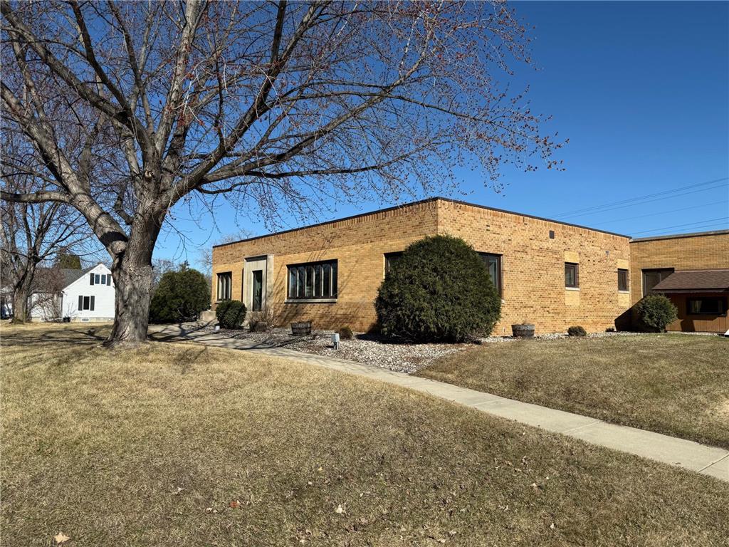 903 3rd Street NE Roseau MN 56751 7067839 image1