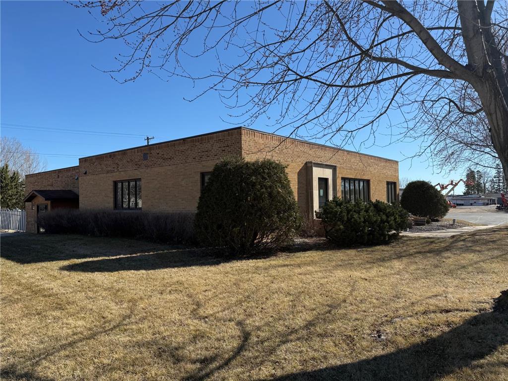 903 3rd Street NE Roseau MN 56751 7067839 image2