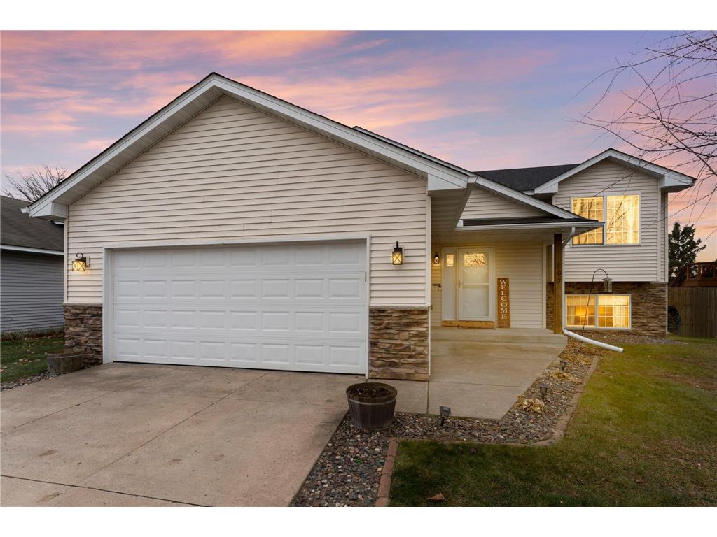 903 Isanti Parkway NW Isanti MN 55040 6820662 image1