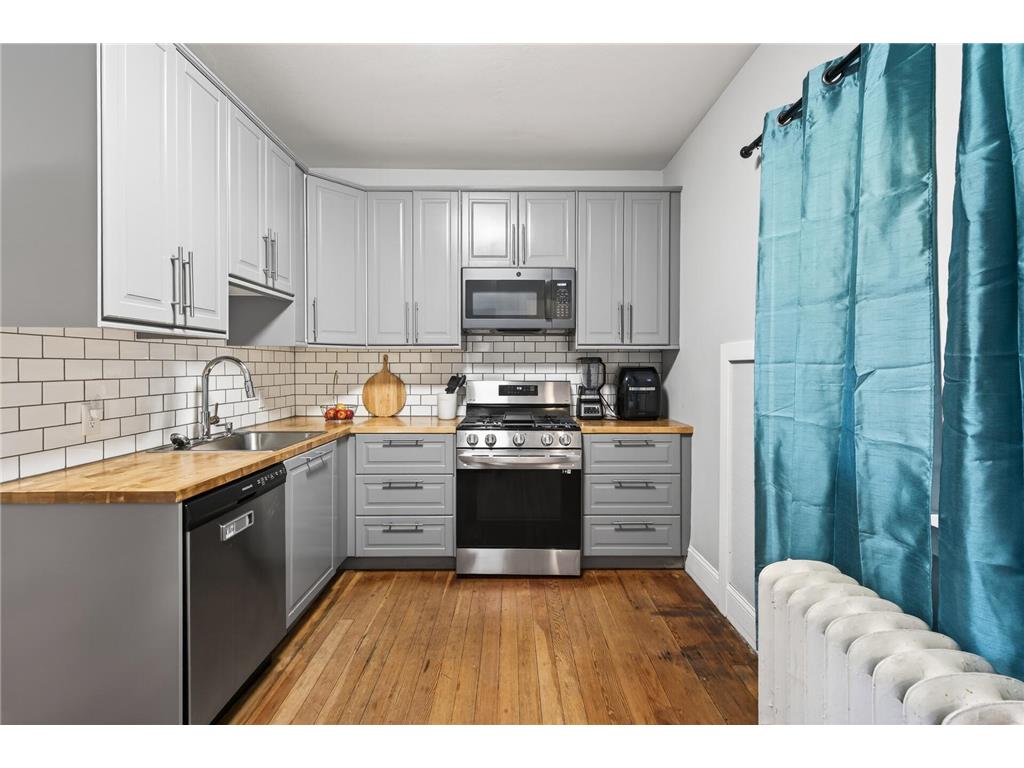 903 Logan Avenue N Minneapolis MN 55411 7065519 image12