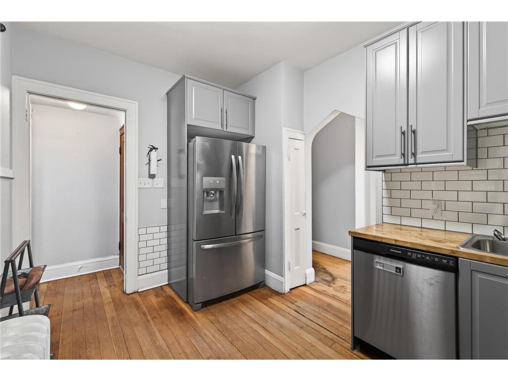 903 Logan Avenue N Minneapolis MN 55411 7065519 image15