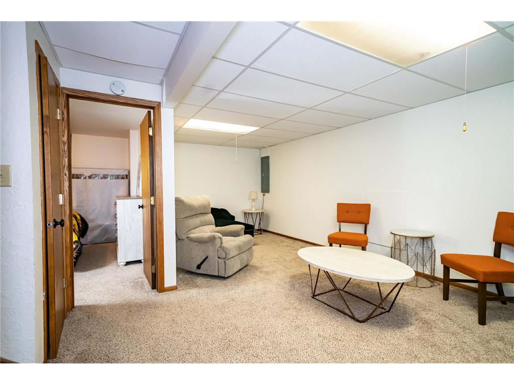 903 Marion Street Saint Paul MN 55117 6820593 image16