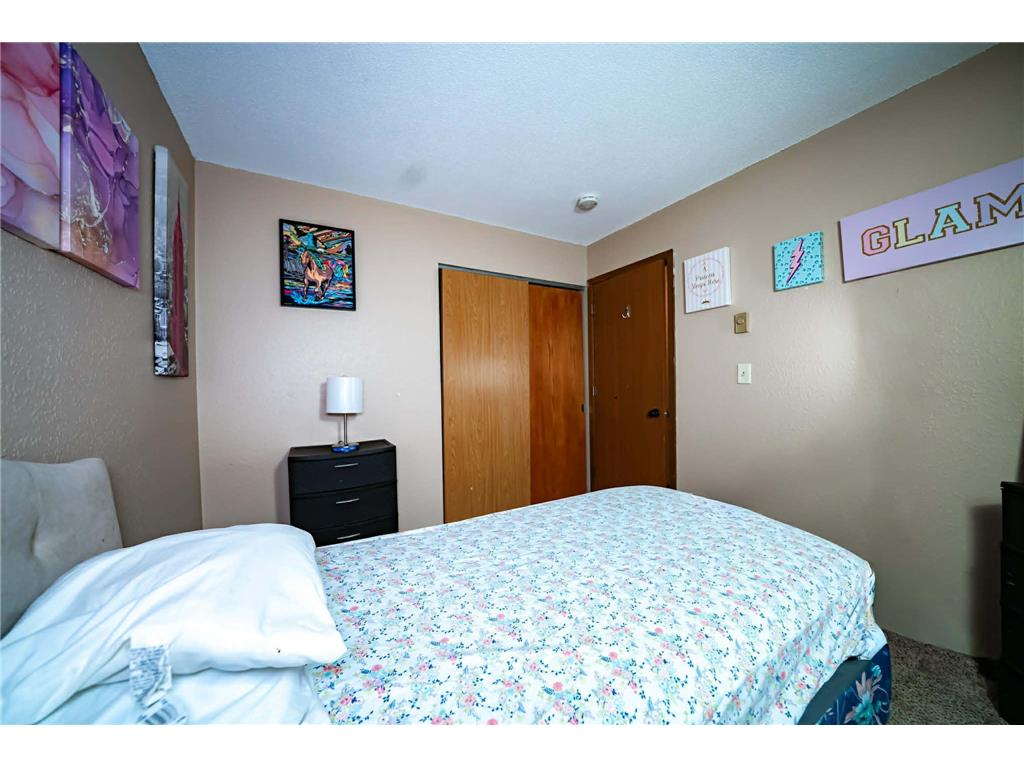 903 Marion Street Saint Paul MN 55117 6820593 image18