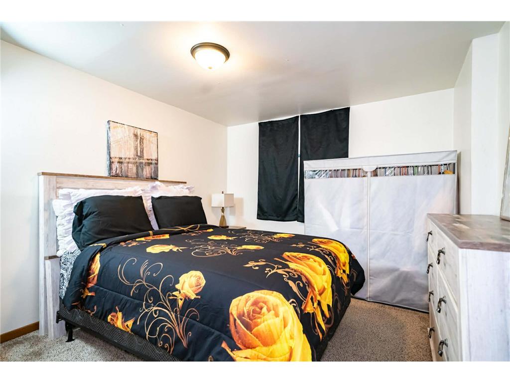 903 Marion Street Saint Paul MN 55117 6820593 image19