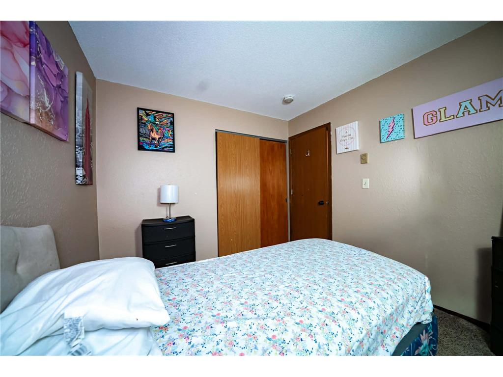 903 Marion Street Saint Paul MN 55117 6820593 image23