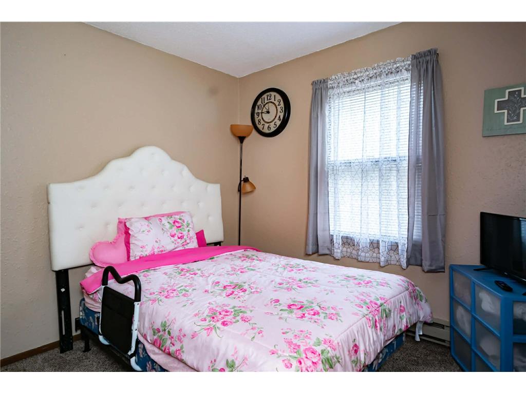 903 Marion Street Saint Paul MN 55117 6820593 image25