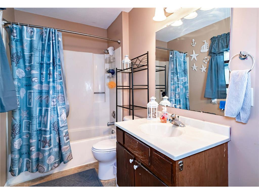 903 Marion Street Saint Paul MN 55117 6820593 image27