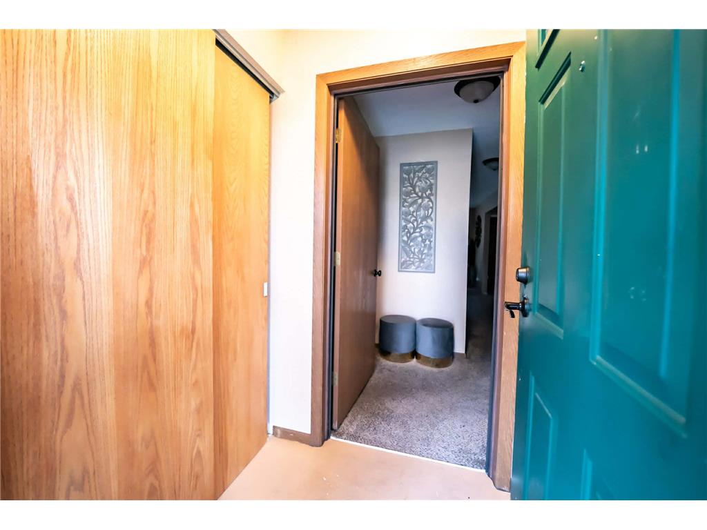 903 Marion Street Saint Paul MN 55117 6820593 image28