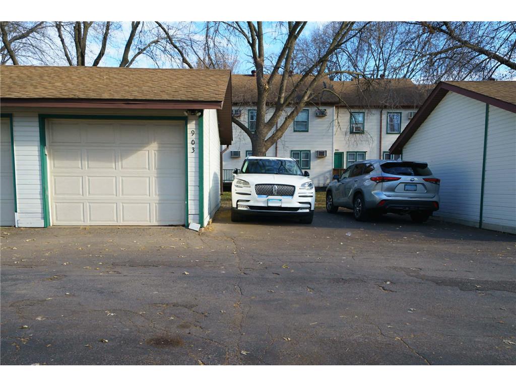 903 Marion Street Saint Paul MN 55117 6820593 image32