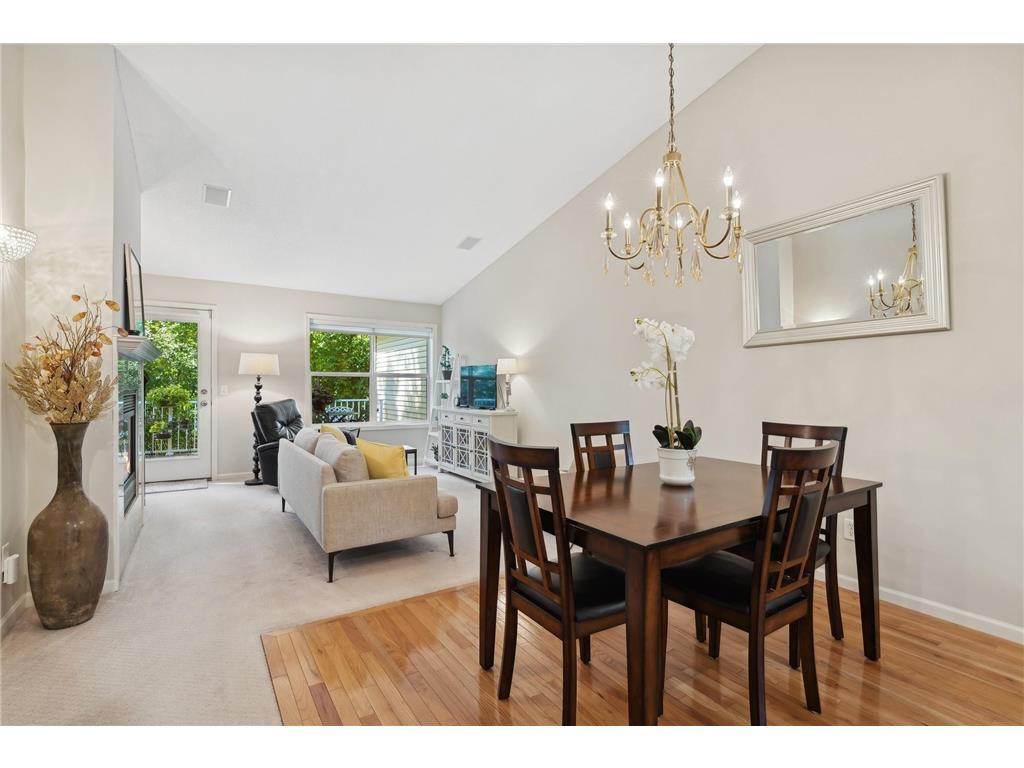 903 Oakwood Heights Circle #6 Eagan MN 55123 6590720 image1