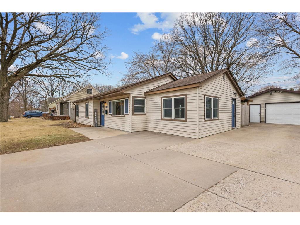 903 Queens Lane Anoka MN 55303 6685676 image1