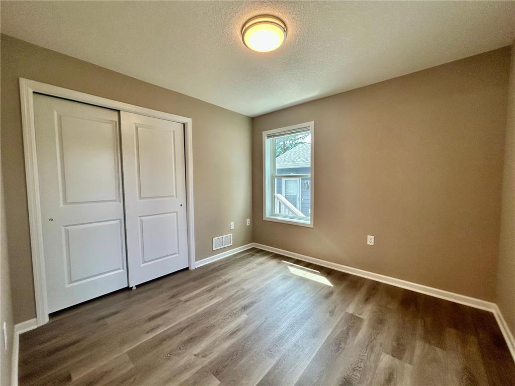 9030 Park Avenue S Bloomington MN 55420 7086220 image9