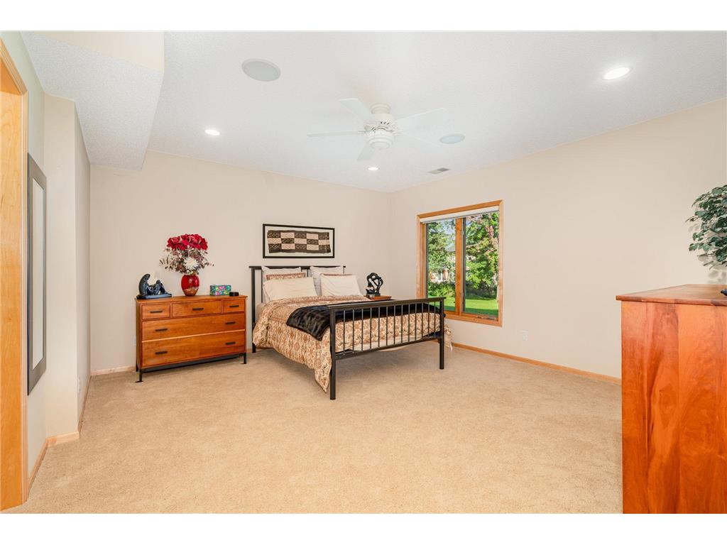 9031 Highview Lane Woodbury MN 55125 6810310 image35