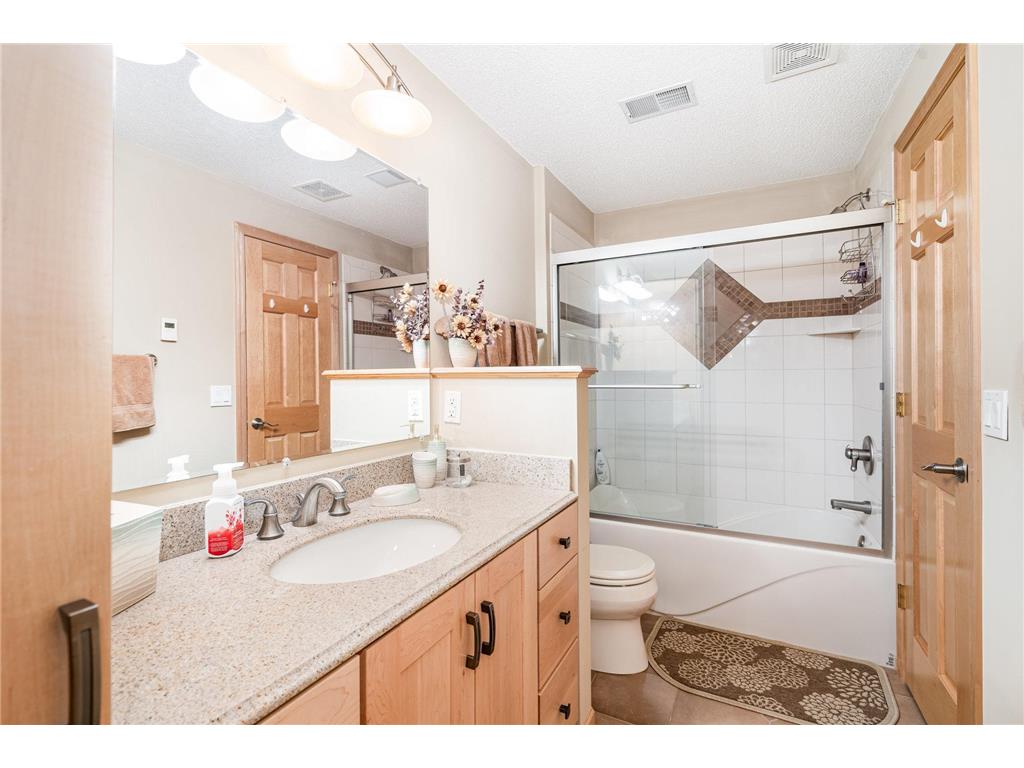 9031 Highview Lane Woodbury MN 55125 6810310 image36