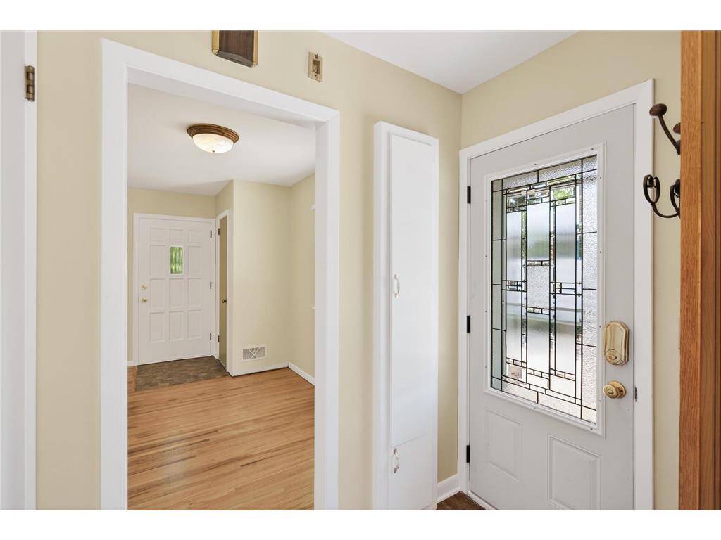 9032 Morgan Avenue S Bloomington MN 55431 7075161 image10